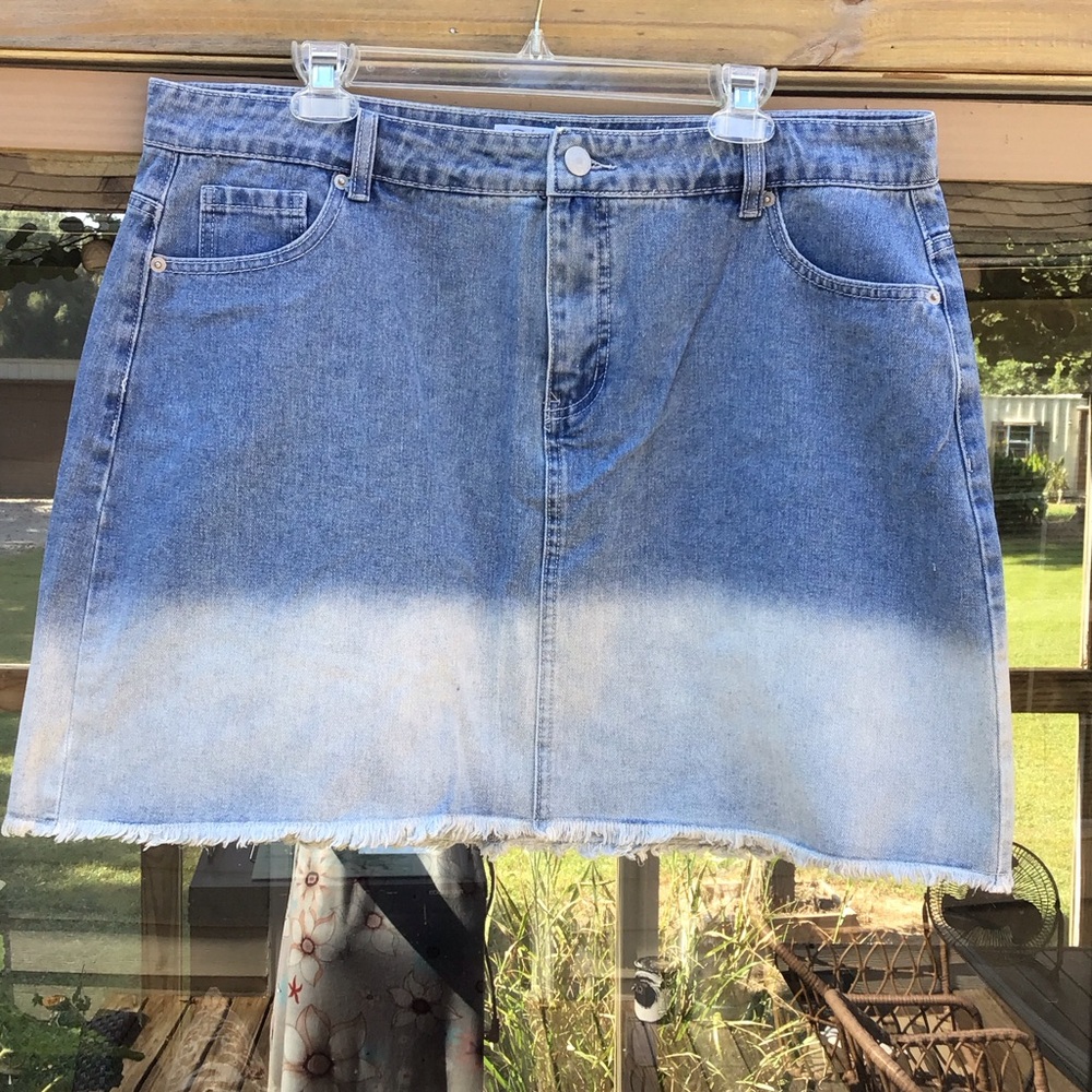Mud Pie Posie Denim /White Ombre Tie-dye Mini Skirt